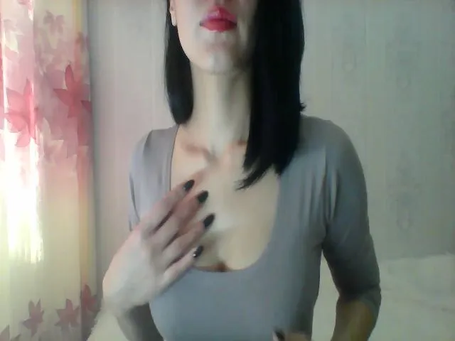 Live sex webcam photo for SweetRo0mance #272860352