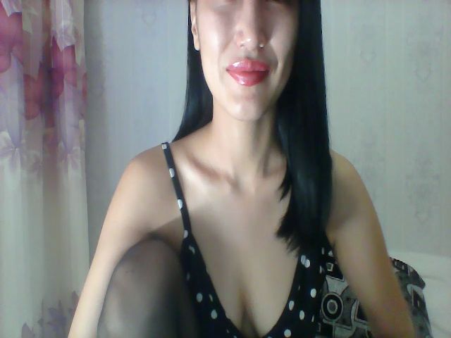 Live sex webcam photo for SweetRo0mance #273680423