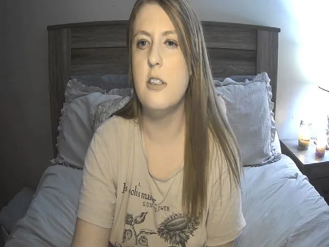 Live sex webcam photo for SweetSpecimen #273444467