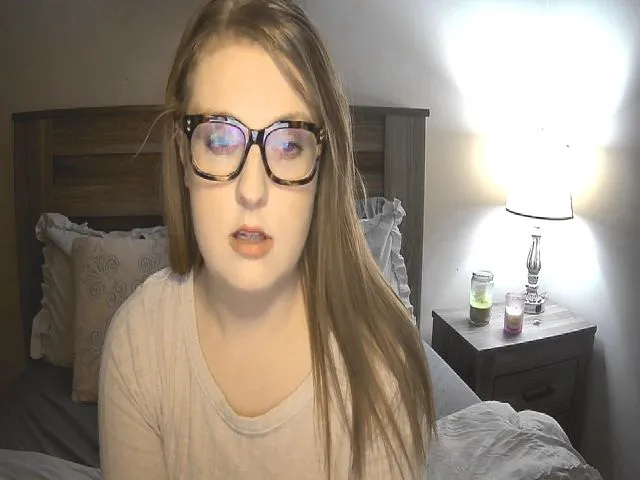 Live sex webcam photo for SweetSpecimen #273467948