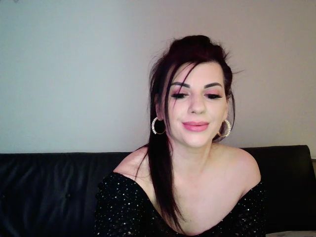 Live sex webcam photo for SweetVickyy #273110679