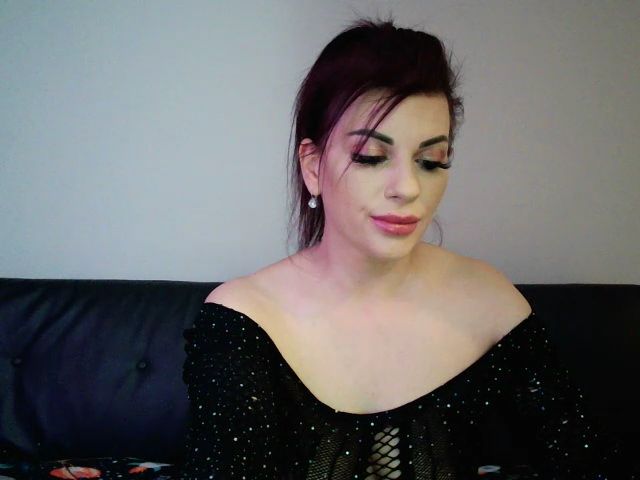 Live sex webcam photo for SweetVickyy #273556077