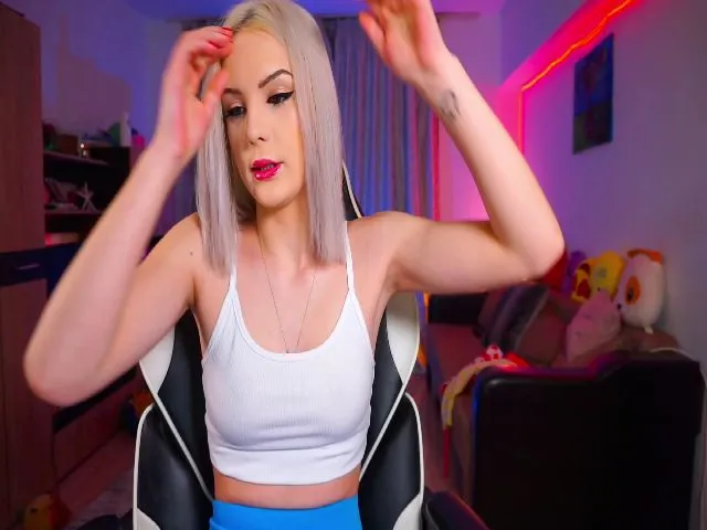 Live sex webcam photo for Sweet_Abbyy #272718443