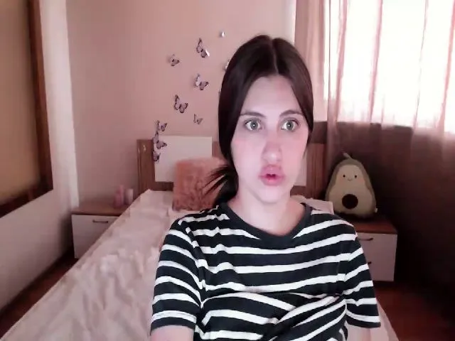 Live sex webcam photo for Sweet_Lips9 #274221922