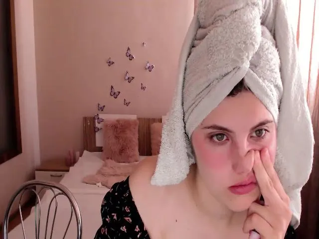 Live sex webcam photo for Sweet_Lips9 #274256739