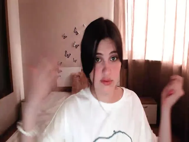 Live sex webcam photo for Sweet_Lips9 #274309699