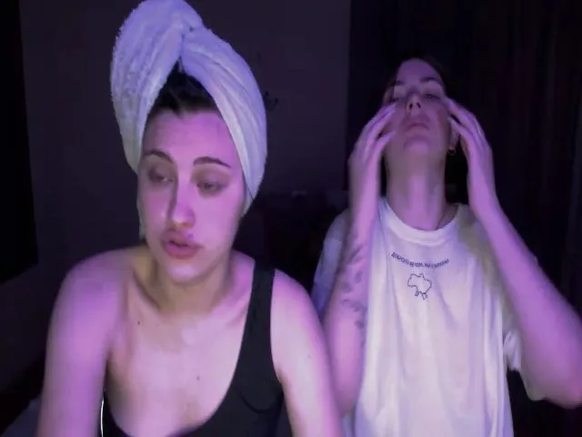 Live sex webcam photo for Sweet_Lips9 #274616068