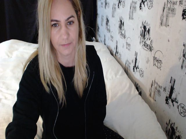 Live sex webcam photo for Sweet_Mady #272645359