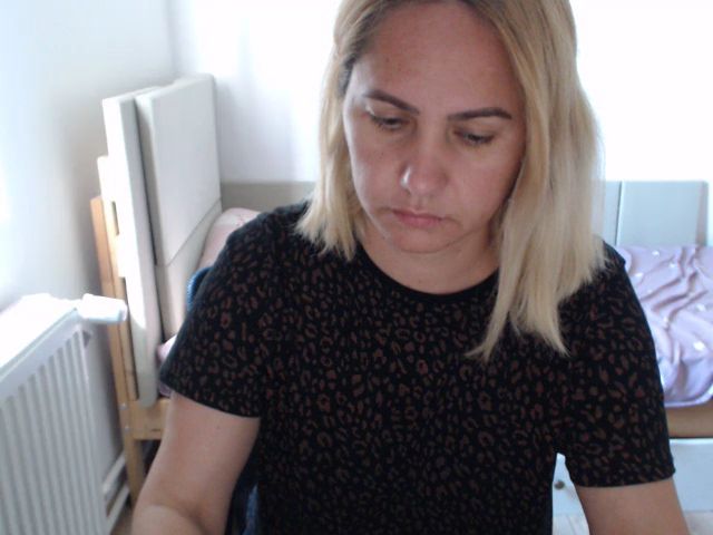 Live sex webcam photo for Sweet_Mady #273427103