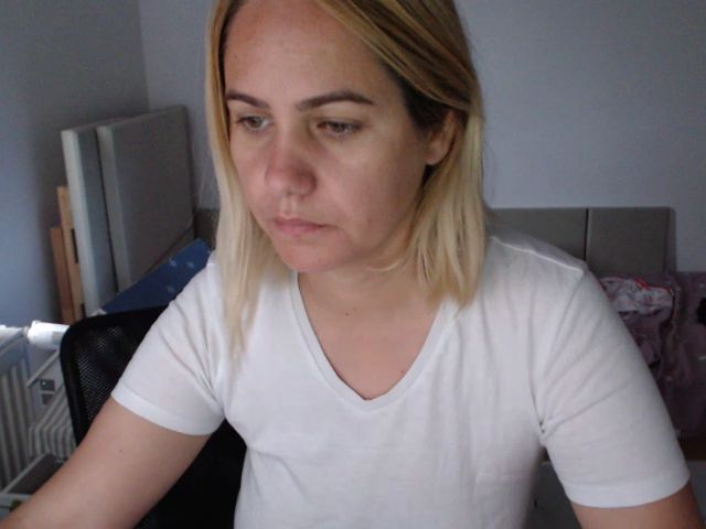 Live sex webcam photo for Sweet_Mady #273445101