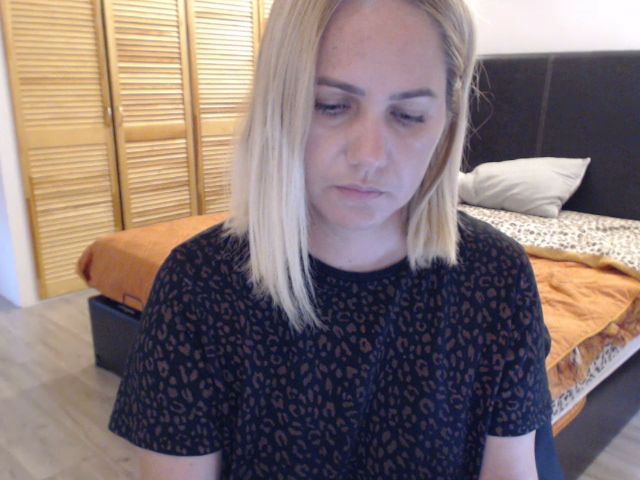 Live sex webcam photo for Sweet_Mady #273525271