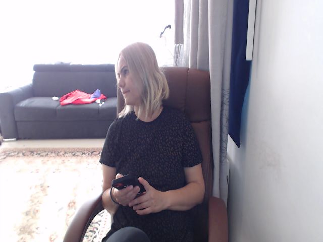 Live sex webcam photo for Sweet_Mady #273650829