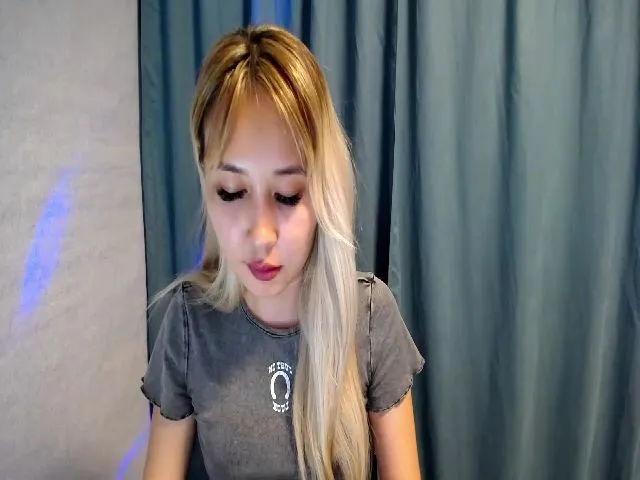 Live sex webcam photo for Sweet__Tana #274547240