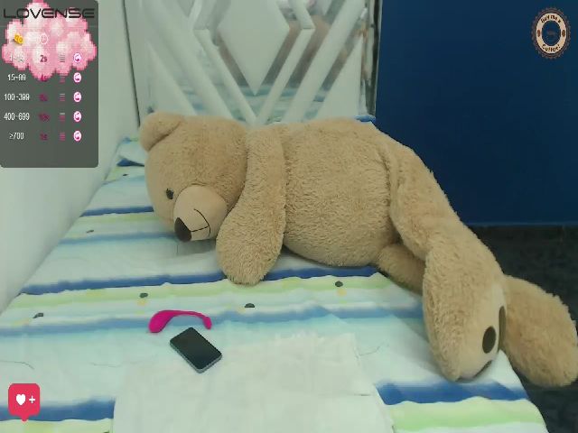 Live sex webcam photo for Sweet_barbiie #273352890