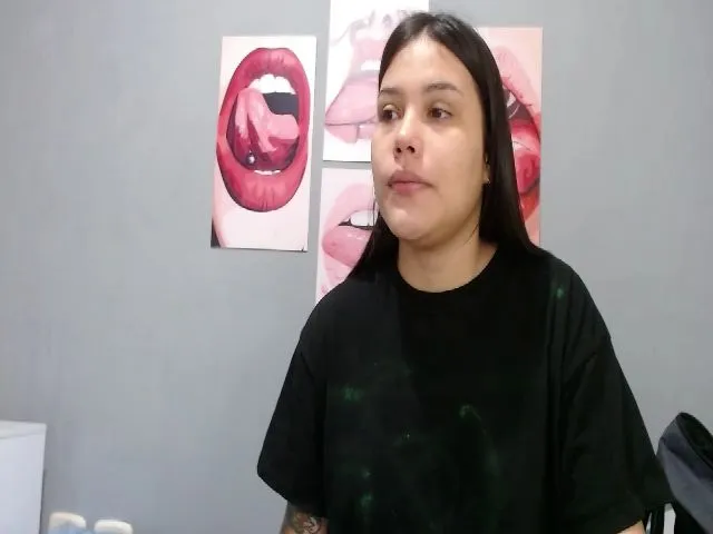 Live sex webcam photo for Sweet_dirtyx #271954616