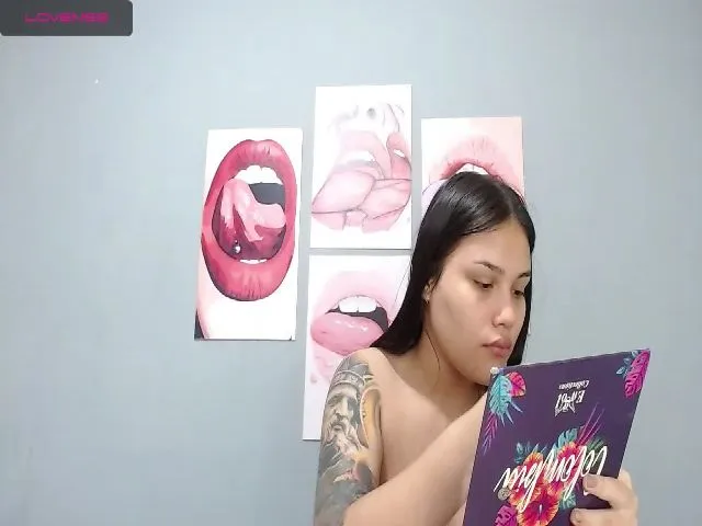 Live sex webcam photo for Sweet_dirtyx #272096292