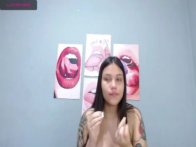 Live sex webcam photo for Sweet_dirtyx #272110585