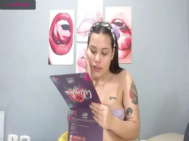 Live sex webcam photo for Sweet_dirtyx #272240207