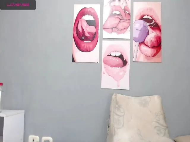 Live sex webcam photo for Sweet_dirtyx #272316884