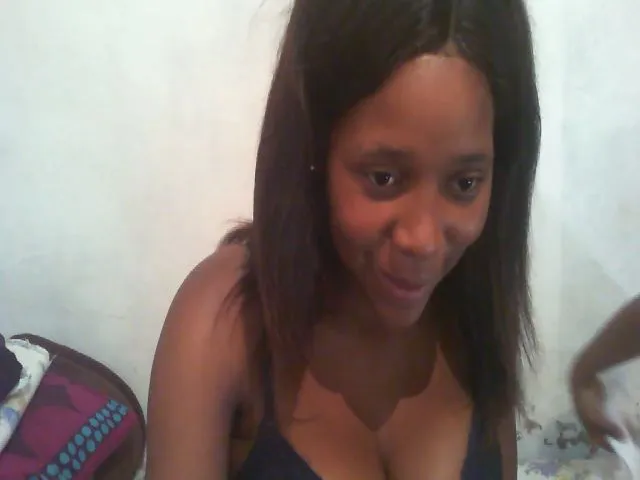 Live sex webcam photo for Sweetass002 #271708049