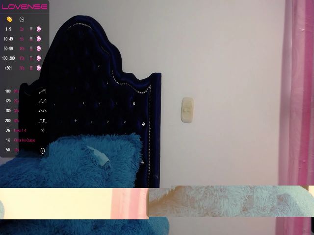 Live sex webcam photo for Sweetkiiitty #273128016