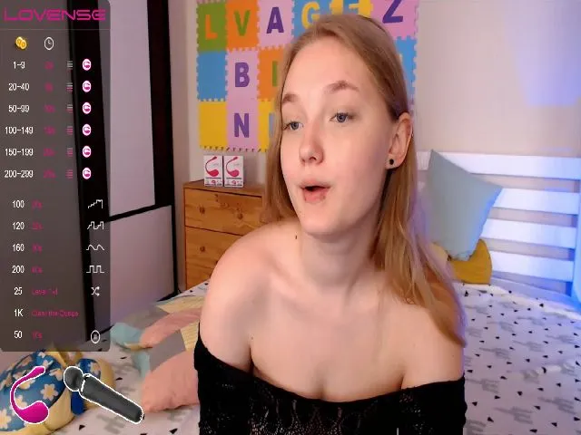 Live sex webcam photo for SweetmiMia #273281083