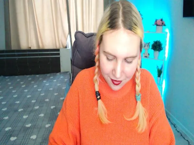 Live sex webcam photo for SweetnessLucy #271964650