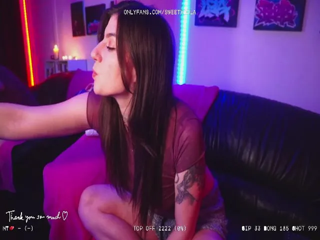 Live sex webcam photo for SweetxLola #272871723