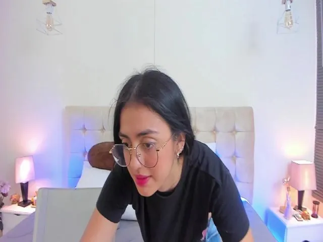 Live sex webcam photo for Swift_taylor #272686221