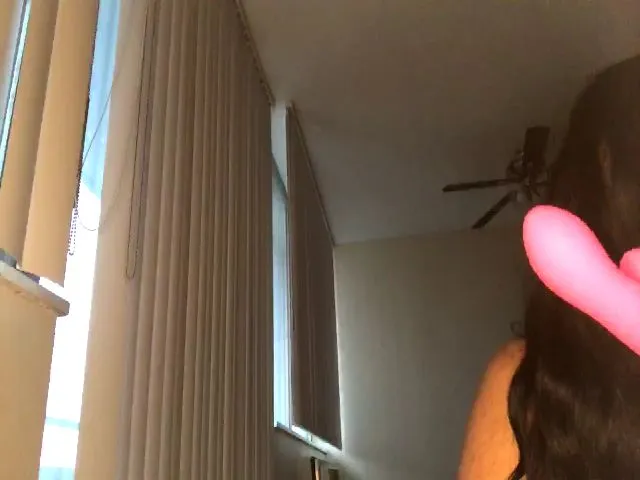 Live sex webcam photo for SwirlBunny #273454139