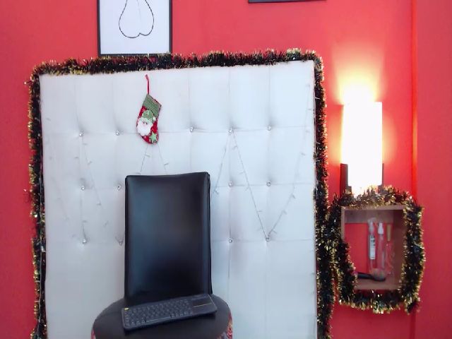 Live sex webcam photo for TAMMY_ANDRADE #271845150