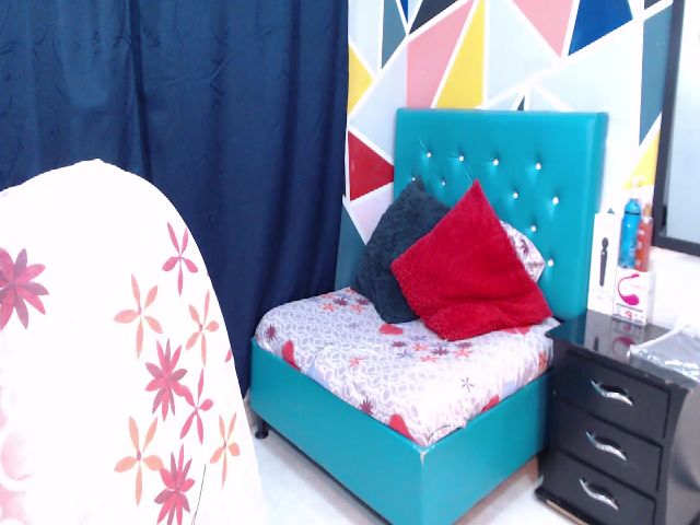 Live sex webcam photo for TATIANA_WD #287859464