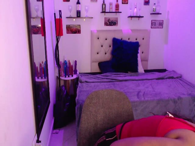 Live sex webcam photo for TATIANA_WD #287859518