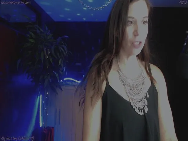 Live sex webcam photo for THE_RED_ROOM #274596928