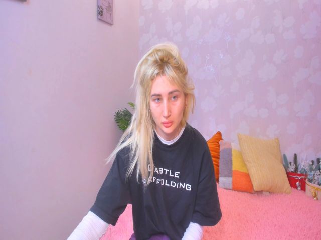 Live sex webcam photo for TabeyaLyy #271786808