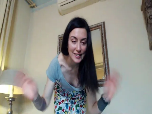 Live sex webcam photo for Takemecloser #272744542