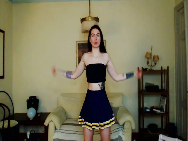 Live sex webcam photo for Takemecloser #274417350