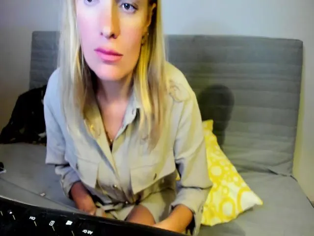 Live sex webcam photo for TamiWilkins #274360482