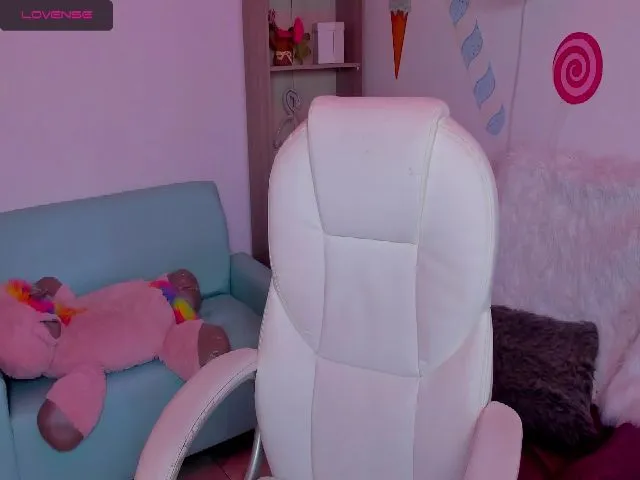 Live sex webcam photo for Tasha_cooper1 #271734912