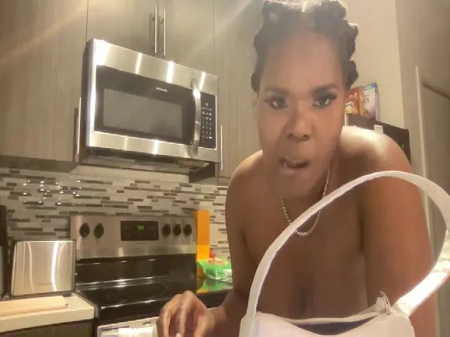 Live sex webcam photo for Tastytatas #272302104