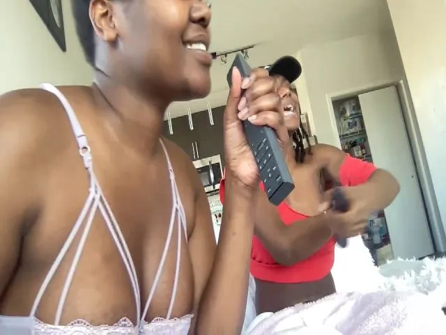 Live sex webcam photo for Tastytatas #272713841