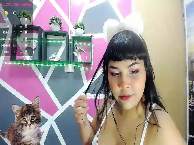 Live sex webcam photo for Tati10x #272518067