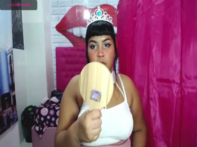 Live sex webcam photo for Tati10x #272521702