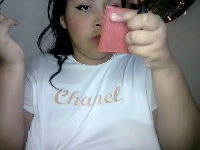 Live sex webcam photo for Tati10x #273080605