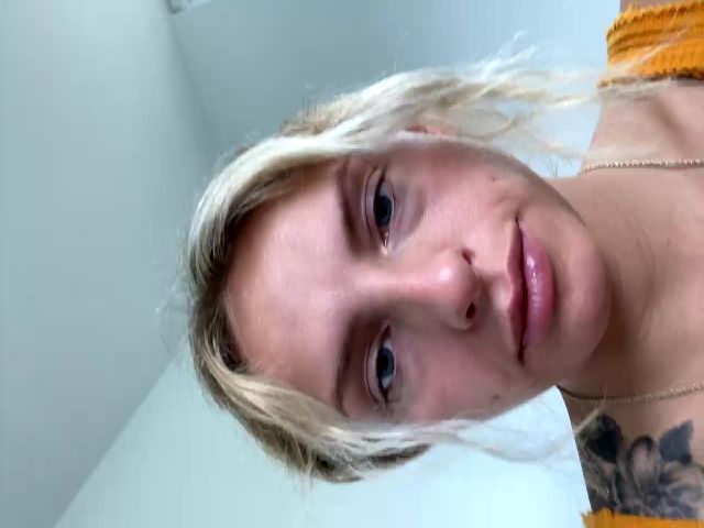 Live sex webcam photo for Tati_Rae #273495249