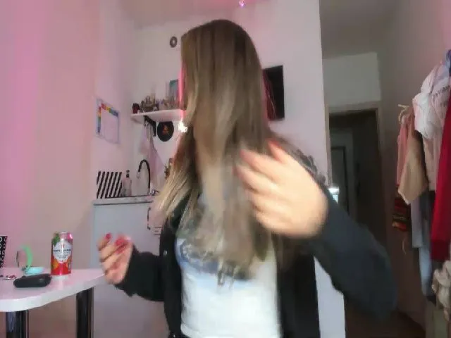 Live sex webcam photo for Tati_Tatiana #271911842