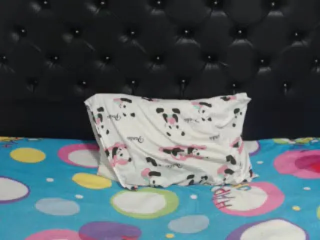 Live sex webcam photo for Tatiannahotx #272209977