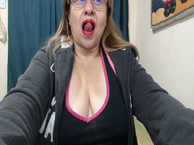 Live sex webcam photo for Tatixxx_ #273534106
