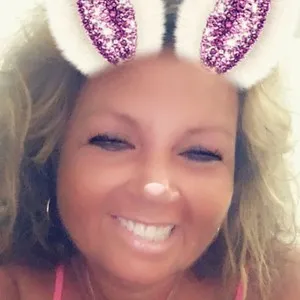 Live sex webcam photo for TattedUp #278275242