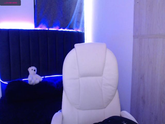 Live sex webcam photo for Tattiana_love #271829877